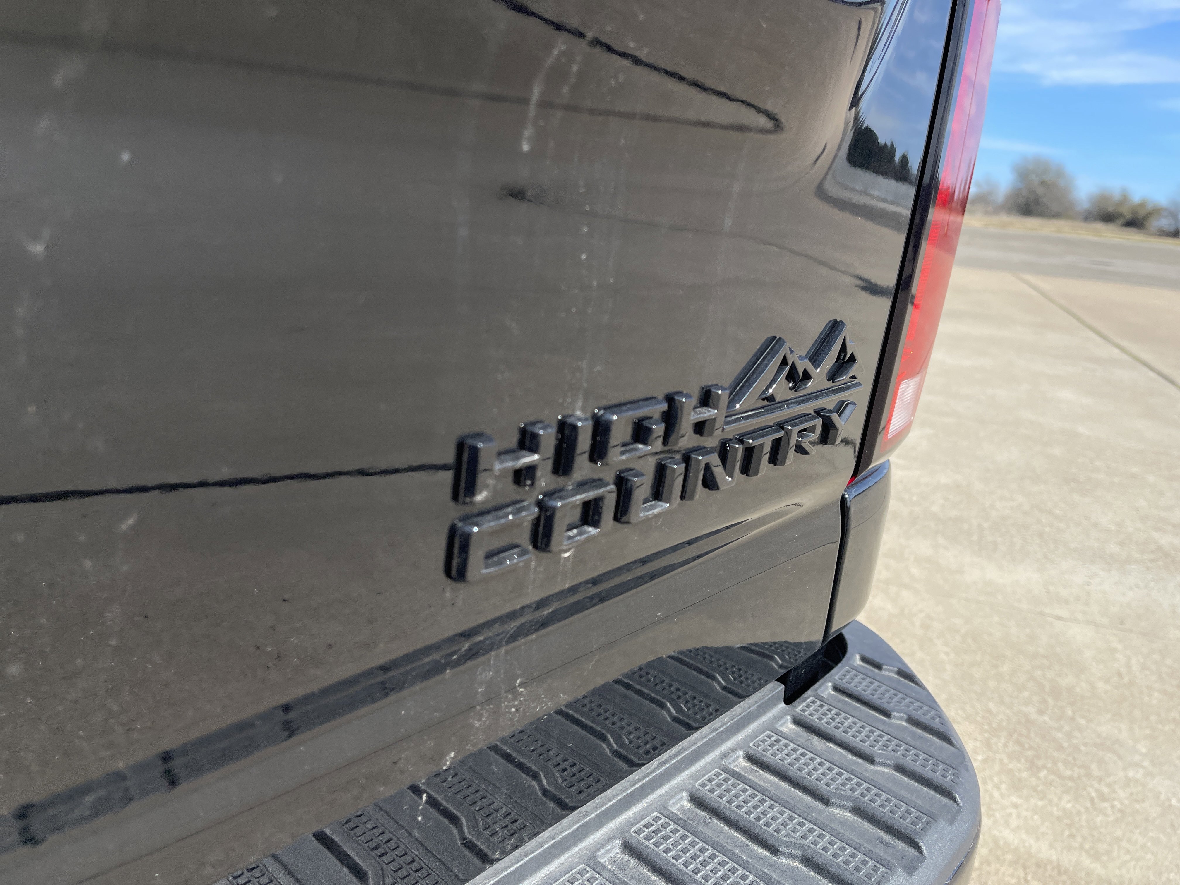 New 2025 Chevrolet Silverado 2500 High Country w/ Midnight Edition image 13