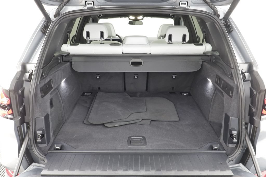 Certified 2024 BMW X5 xDrive40i w/ Premium Package AWD/4WD image 18