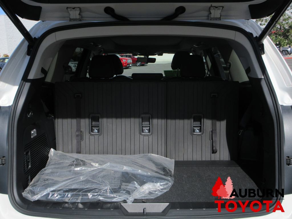 Used 2020 Subaru Ascent Limited w/ Technology Package image 8