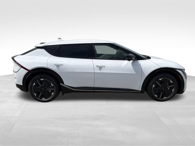 New 2026 Kia EV6 Wind RWD image 8