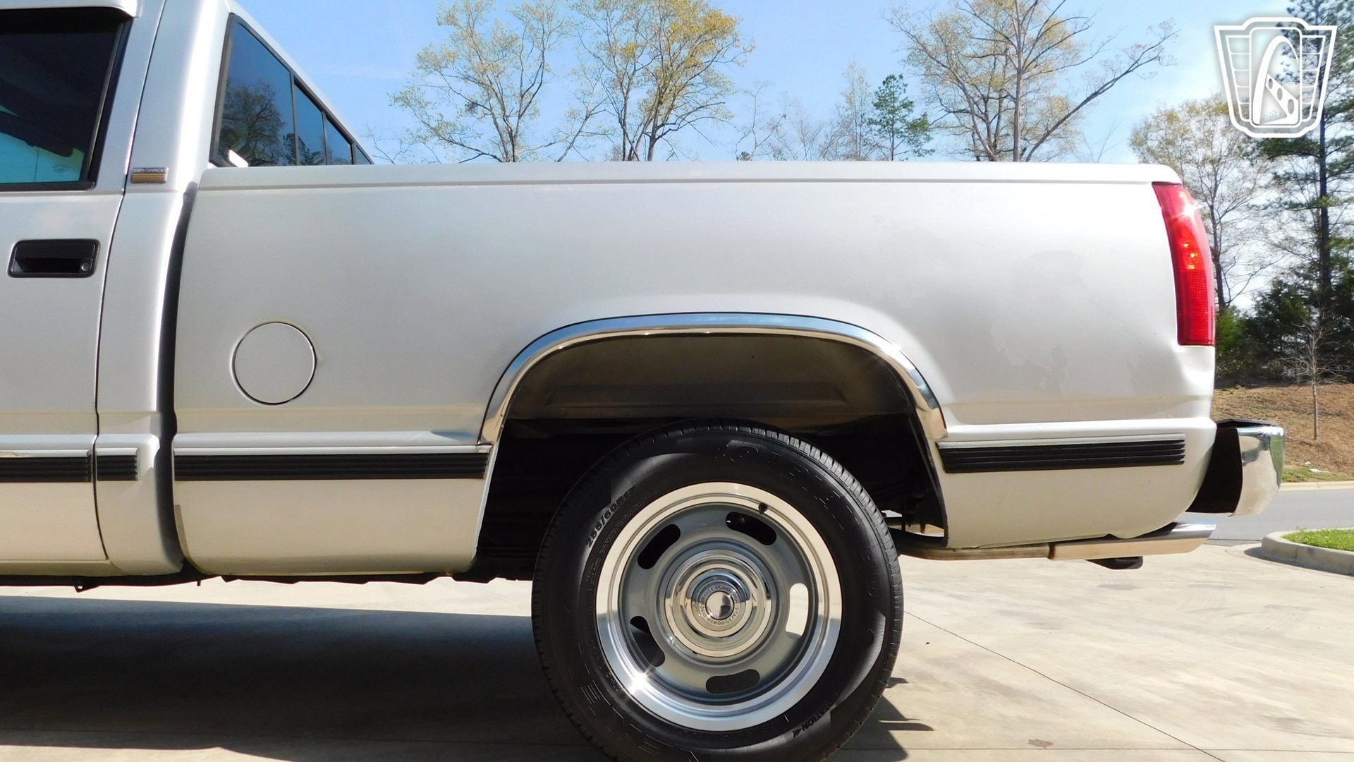 Used 1993 Chevrolet Silverado 1500 2WD Regular Cab image 14