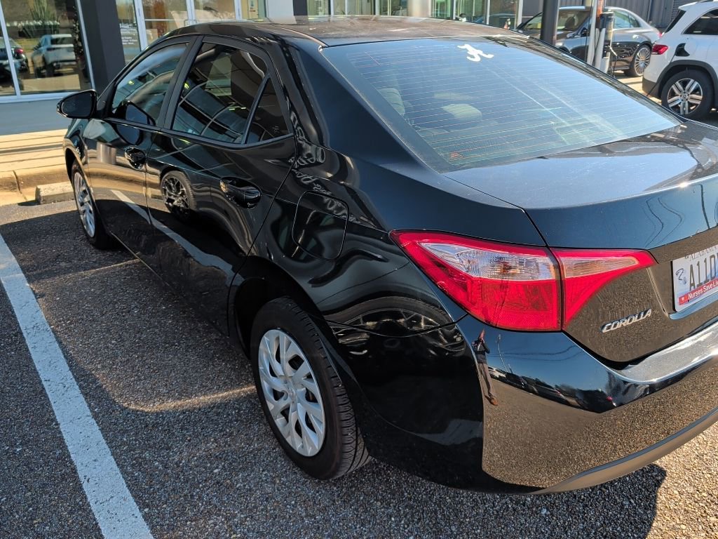 Used 2019 Toyota Corolla LE image 9
