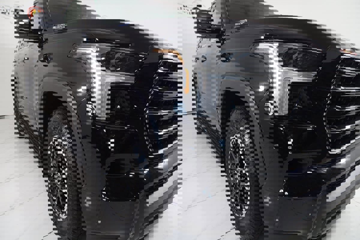 Used 2024 Toyota Sequoia Limited image 54