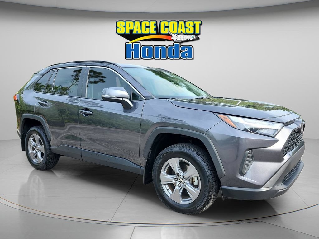 Used 2024 Toyota RAV4 XLE w/ Convenience Package FWD image 1