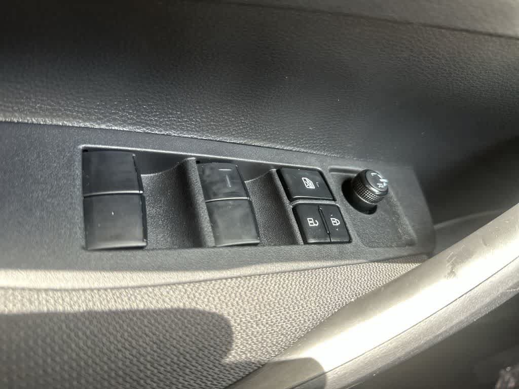 Used 2024 Toyota Corolla LE FWD image 28