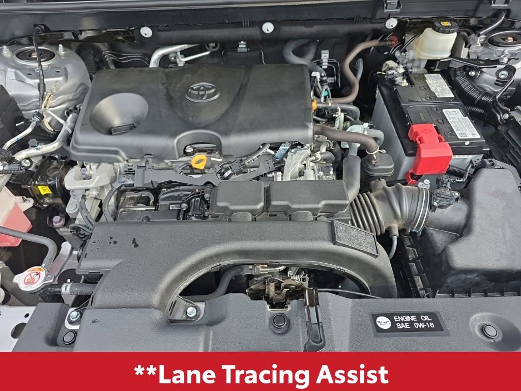 Used 2021 Toyota RAV4 XLE Premium image 13