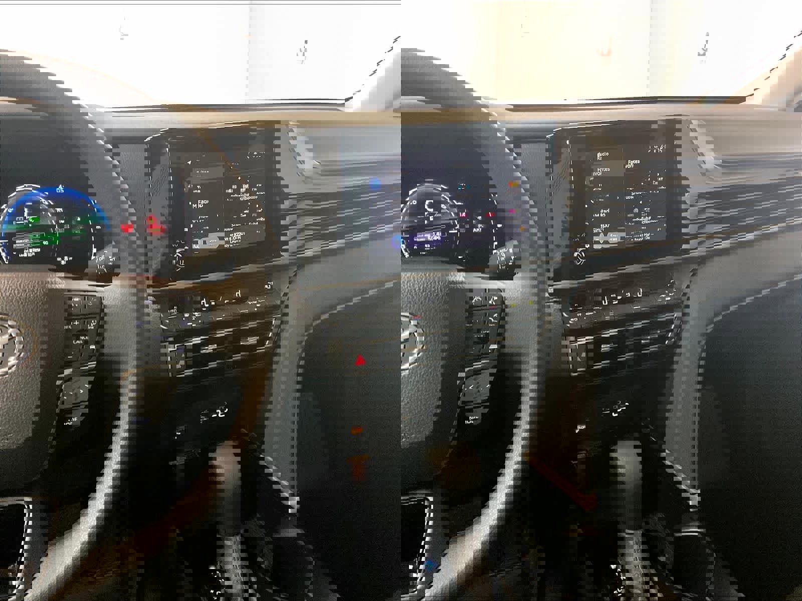 Used 2026 Toyota Camry LE w/ Convenience Package image 9