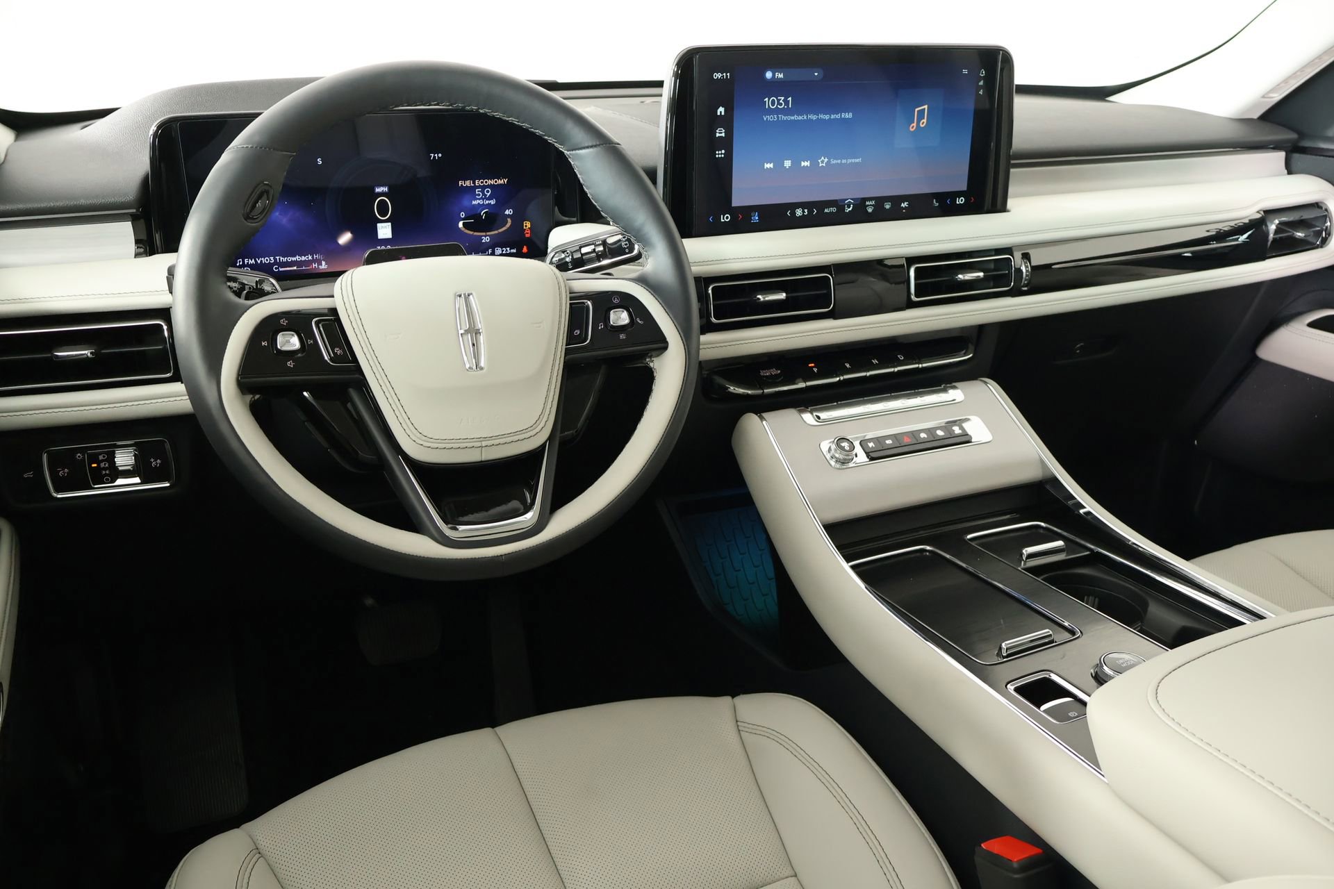 New 2026 Lincoln Aviator Reserve w/ Jet Appearance Package AWD/4WD image 2