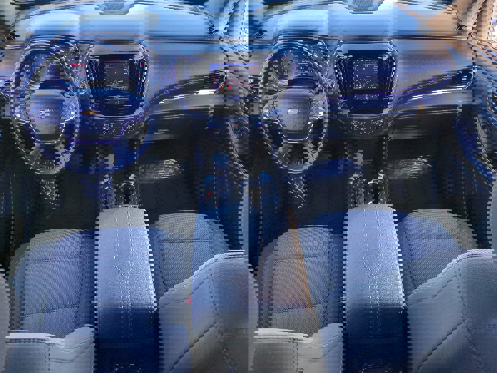 Used 2023 Chevrolet Traverse LT image 10