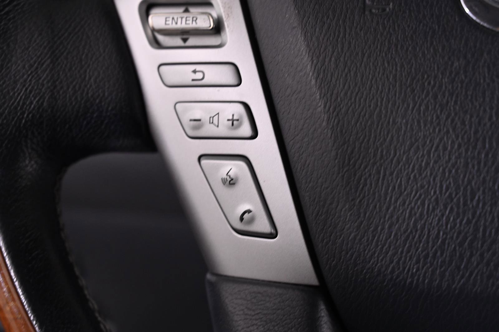 Used 2018 INFINITI QX80 4WD w/ Driver Assistance Package image 14