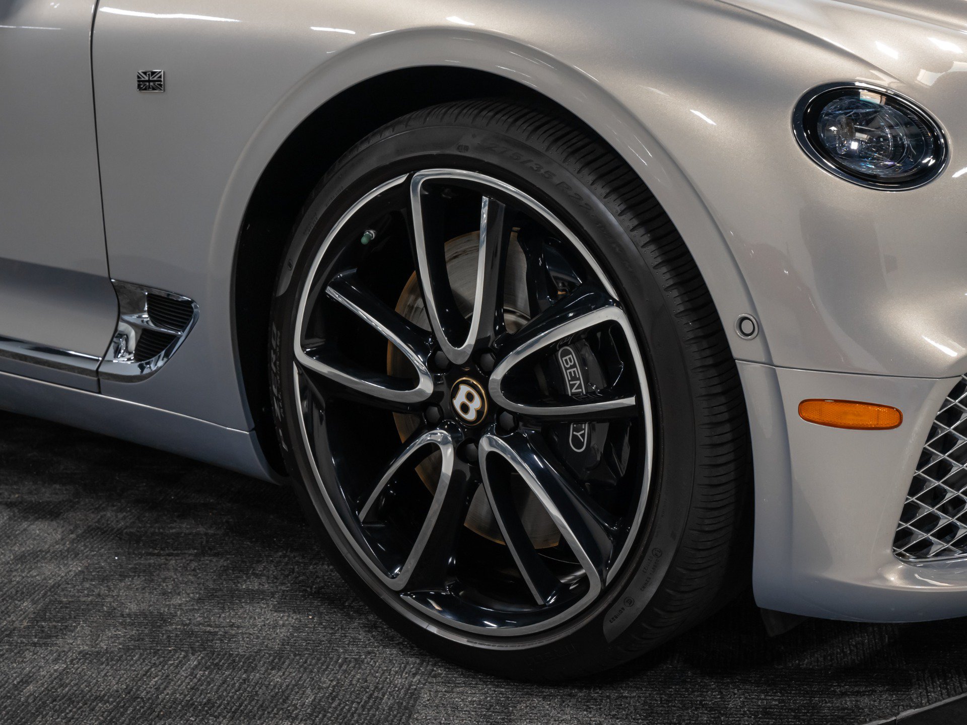 Used 2020 Bentley Continental GT V8 First Edition AWD/4WD image 32