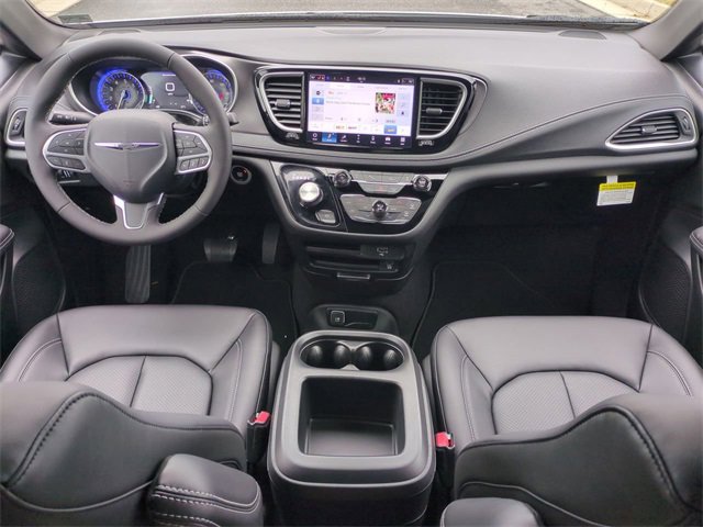 New 2026 Chrysler Pacifica Select image 15