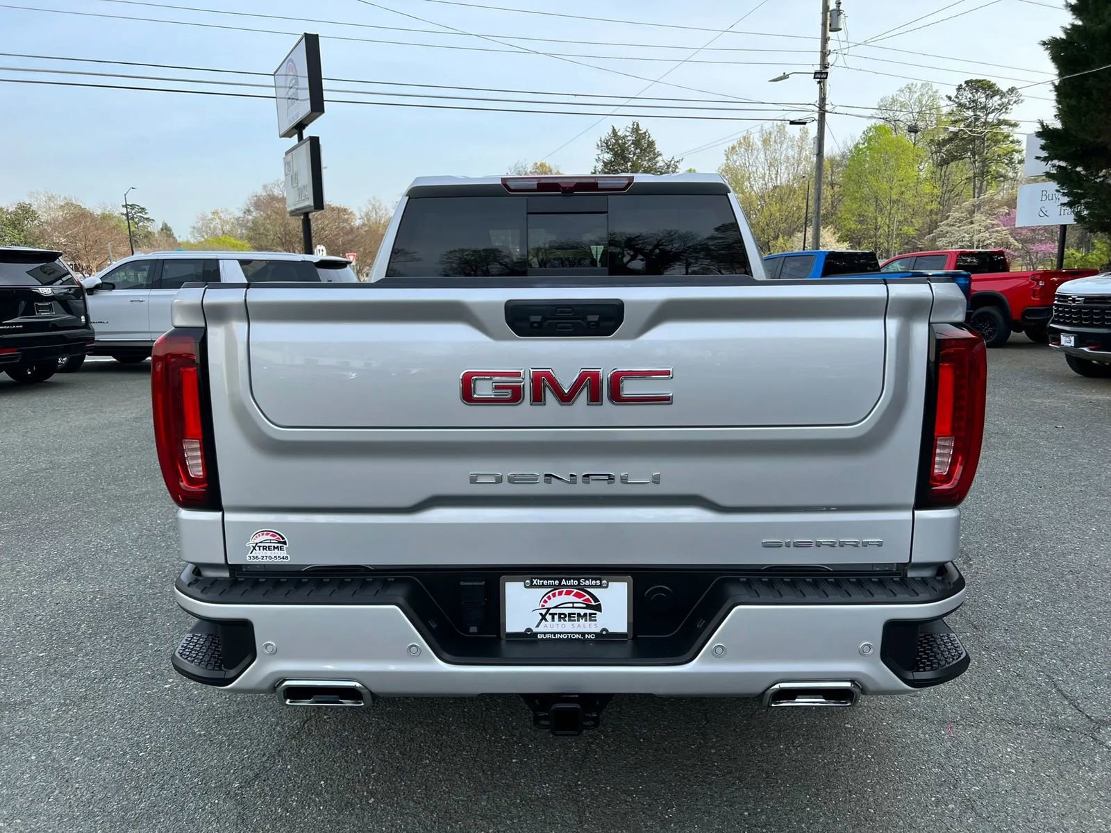 Used 2022 GMC Sierra 1500 Denali image 5