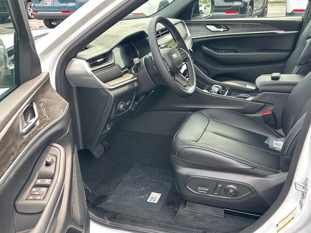 New 2026 Jeep Grand Cherokee L Limited AWD/4WD image 11