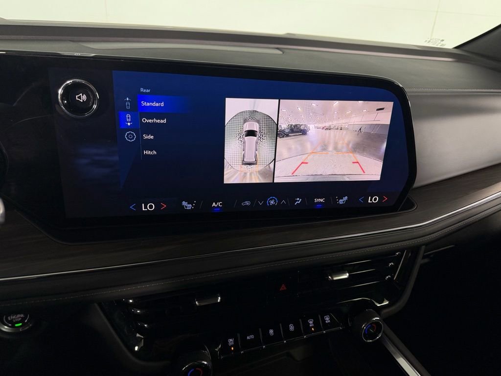 Used 2025 Chevrolet Tahoe LT image 13