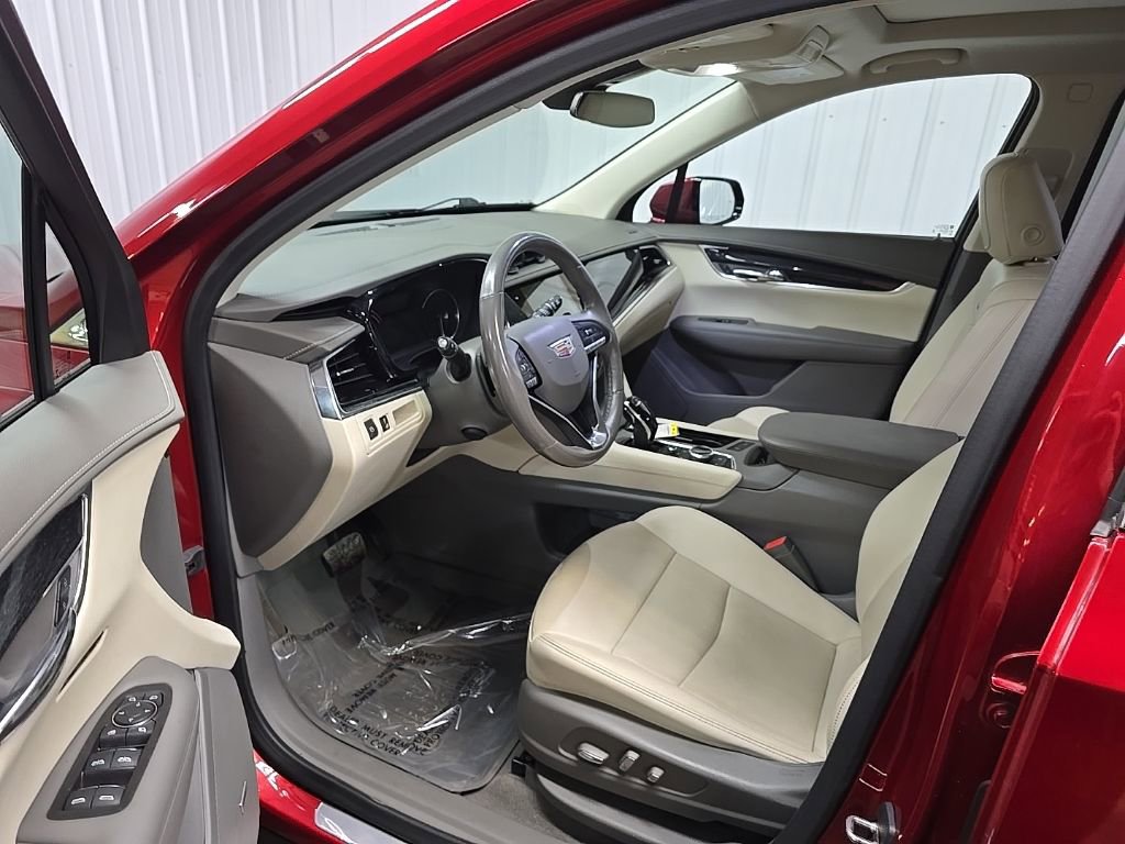 Used 2021 Cadillac XT6 Premium Luxury image 29