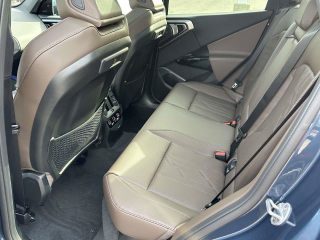 New 2026 BMW X3 xDrive30i w/ Premium Package AWD/4WD image 8