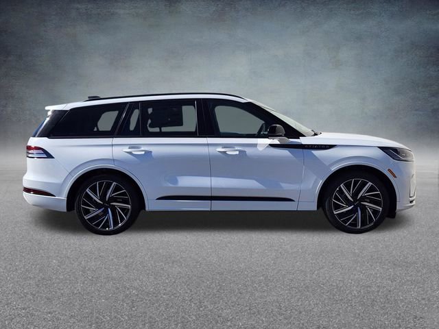New 2026 Lincoln Aviator Black Label w/ Jet Appearance Package image 8