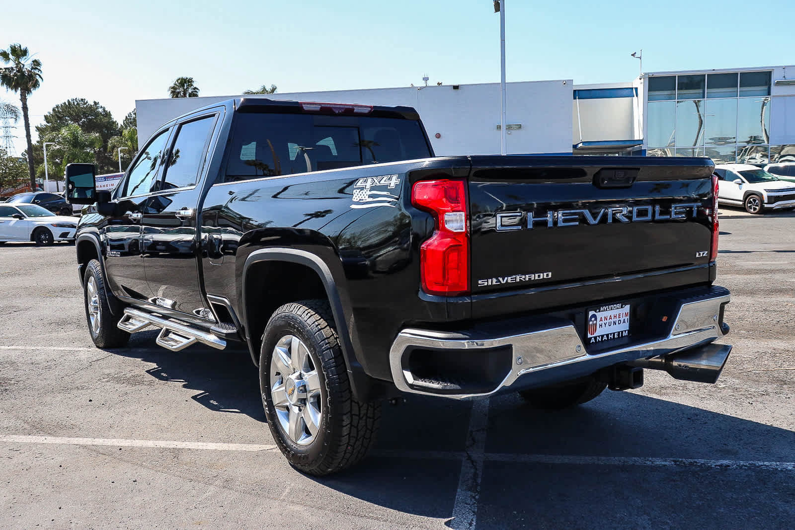 Used 2021 Chevrolet Silverado 2500 LTZ w/ LTZ Premium Package image 7