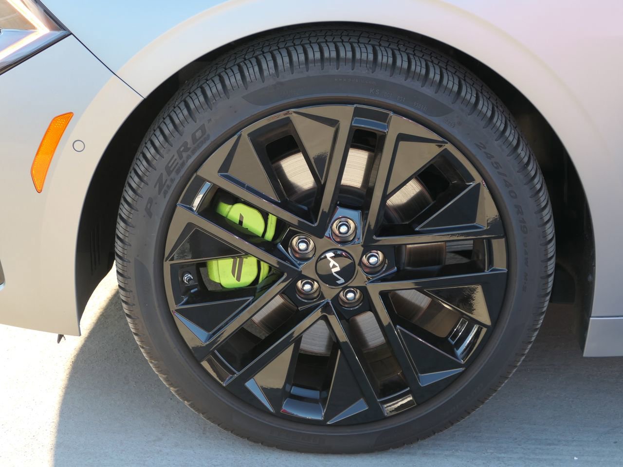 New 2026 Kia K5 GT image 9