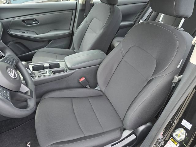 Used 2025 Nissan Sentra S FWD image 17