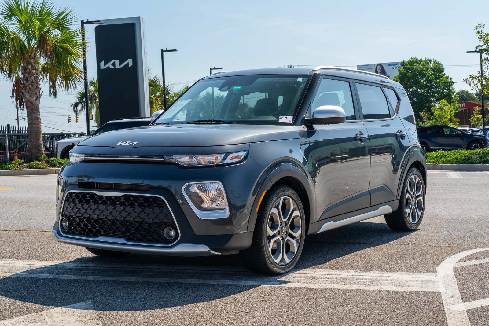 Used 2022 Kia Soul X-Line FWD image 3