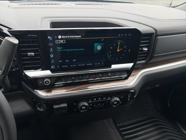 Used 2025 Chevrolet Silverado 1500 LT AWD/4WD image 24