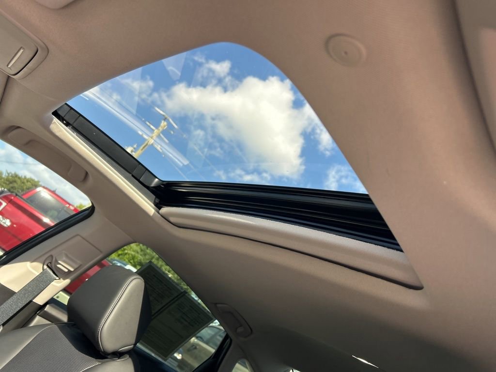 Used 2023 Honda Accord Touring image 34