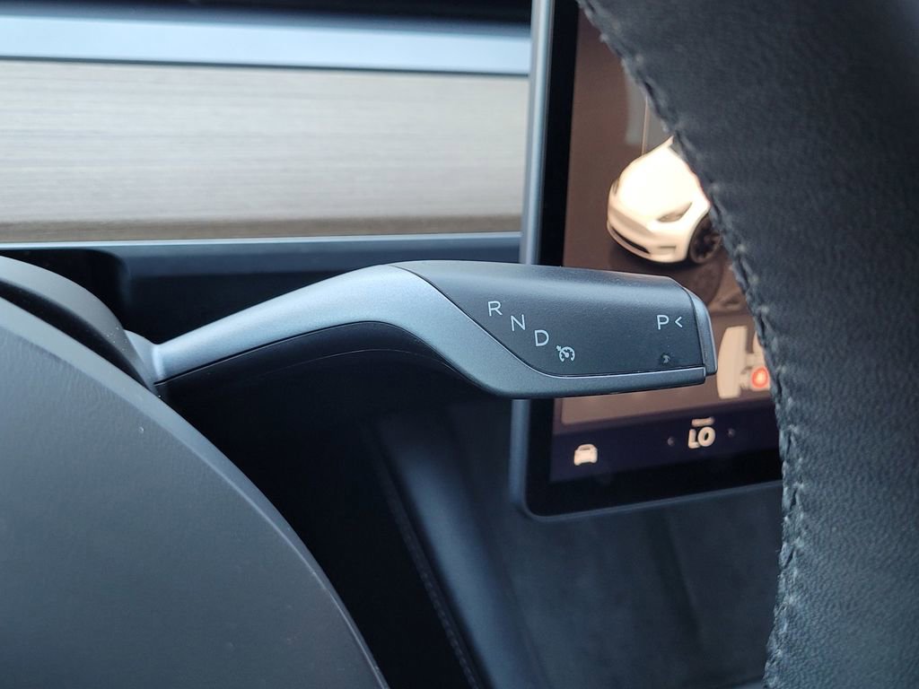 Used 2023 Tesla Model Y Long Range image 21