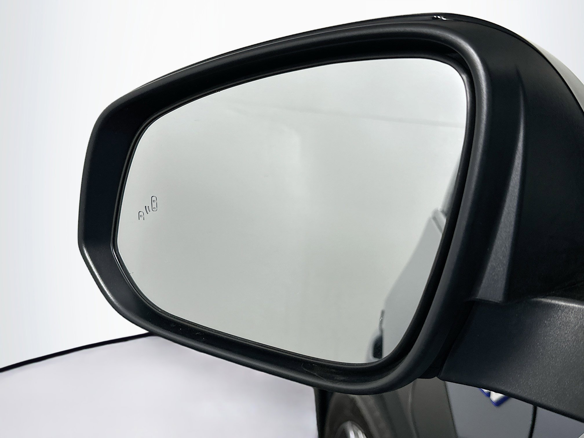 Used 2023 Subaru Solterra Limited image 16