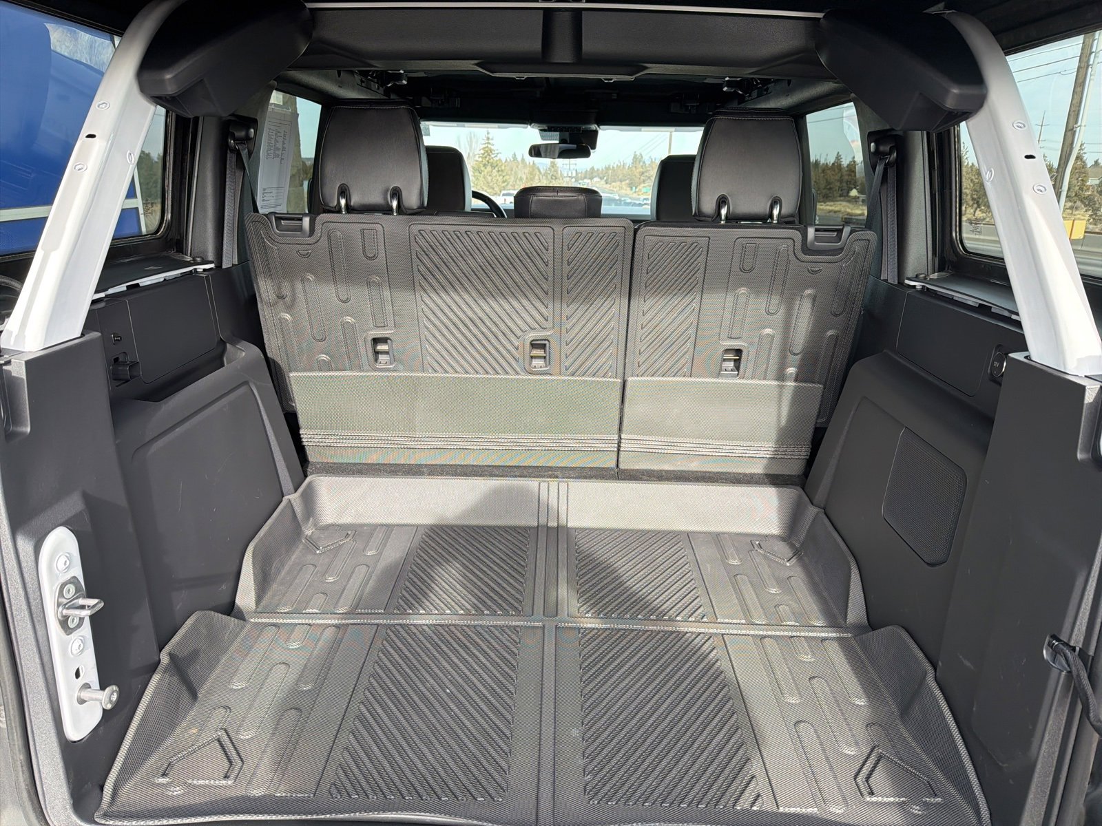 Used 2024 Ford Bronco Black Diamond image 17