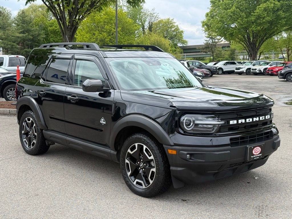 Used 2023 Ford Bronco Sport Outer Banks w/ Tech Package AWD/4WD image 4