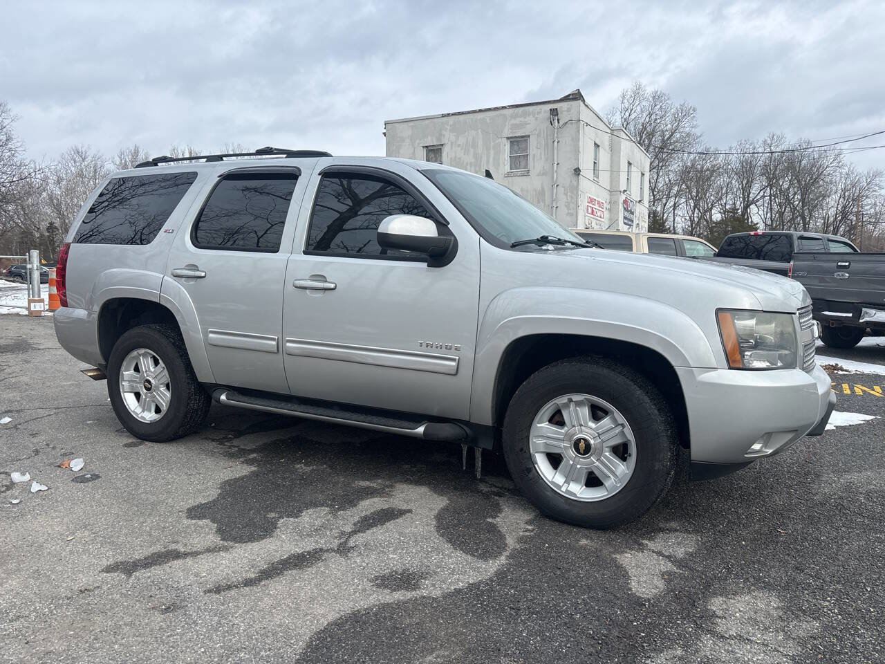 Used 2010 Chevrolet Tahoe LT w/ Luxury Package image 10