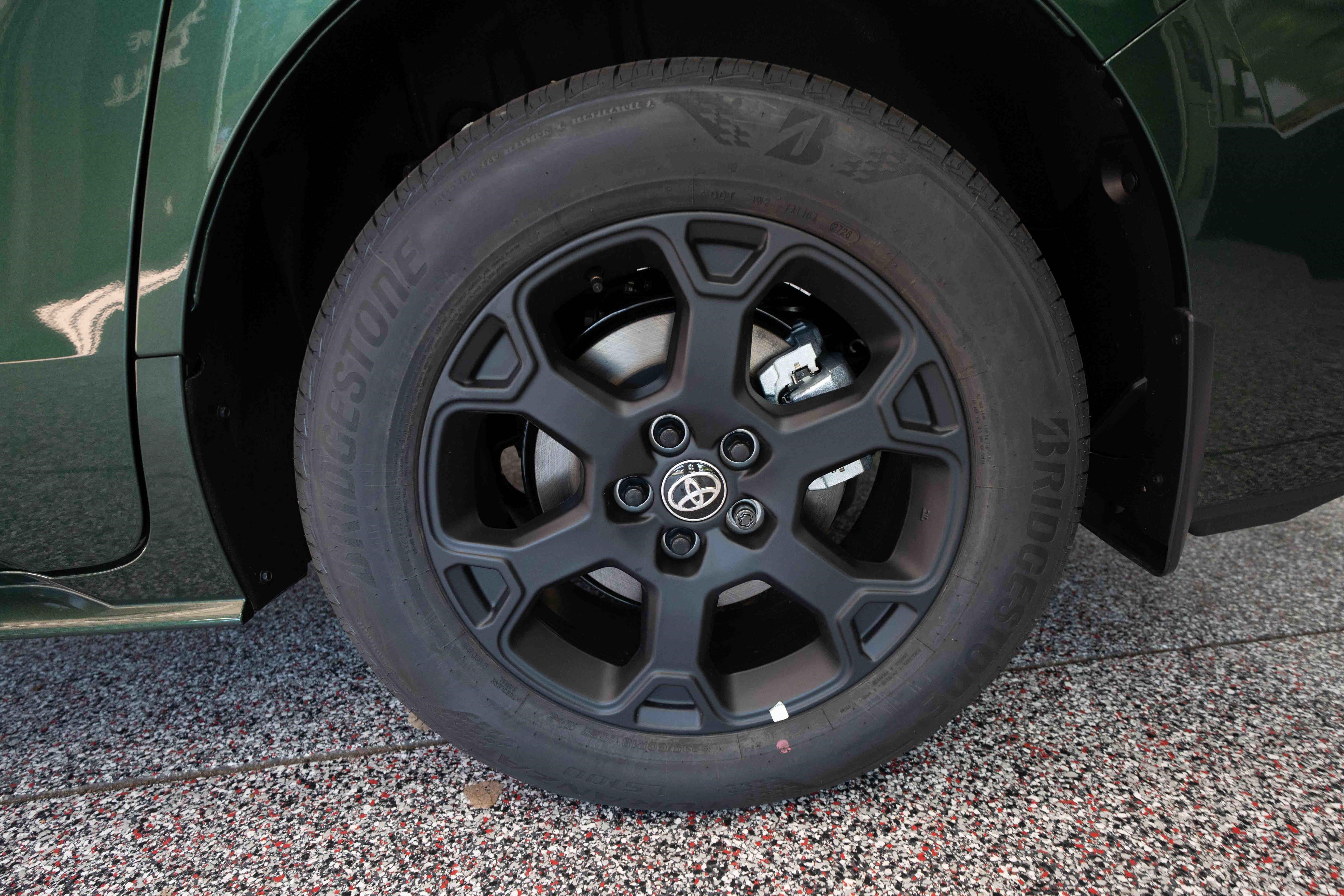 New 2026 Toyota Sienna XLE Woodland Edition AWD/4WD image 30