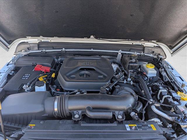 Used 2024 Jeep Wrangler Unlimited Sahara AWD/4WD image 21