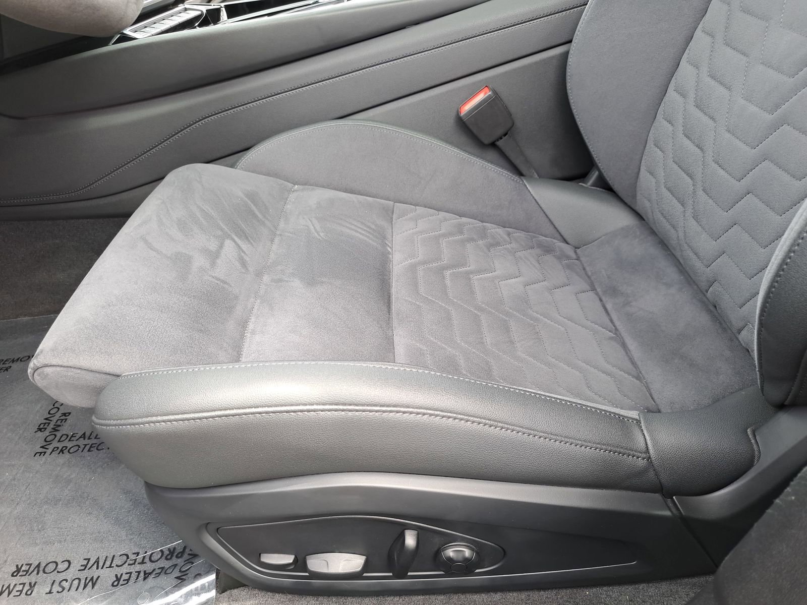 Certified 2023 Audi e-tron GT Prestige w/ Prestige Package image 32