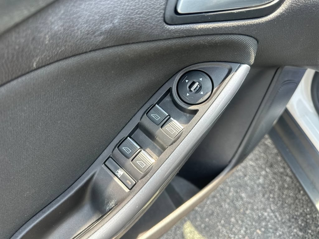 Used 2014 Ford Focus Titanium FWD image 14