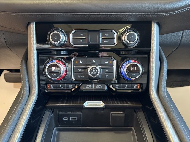 Used 2021 GMC Yukon Denali w/ Denali Ultimate Package image 24