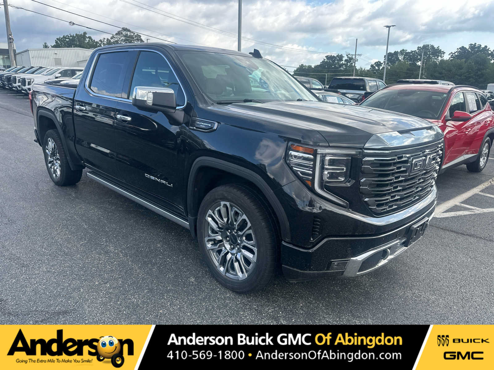 Used 2023 GMC Sierra 1500 Denali Ultimate AWD/4WD image 1