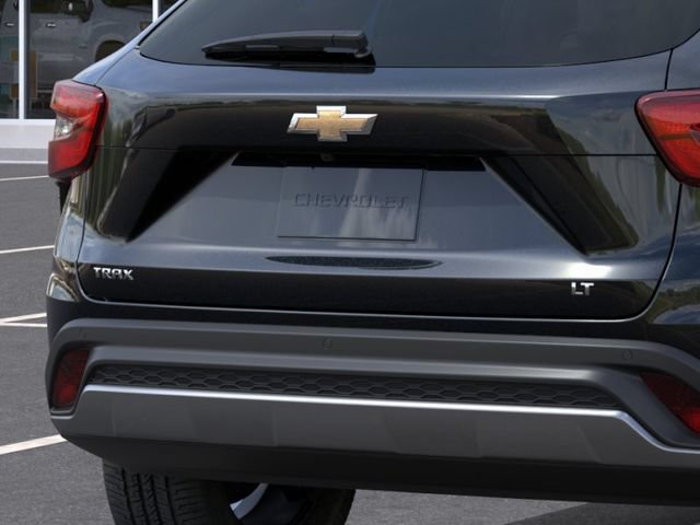 New 2026 Chevrolet Trax LT w/ Driver Confidence Package FWD image 14
