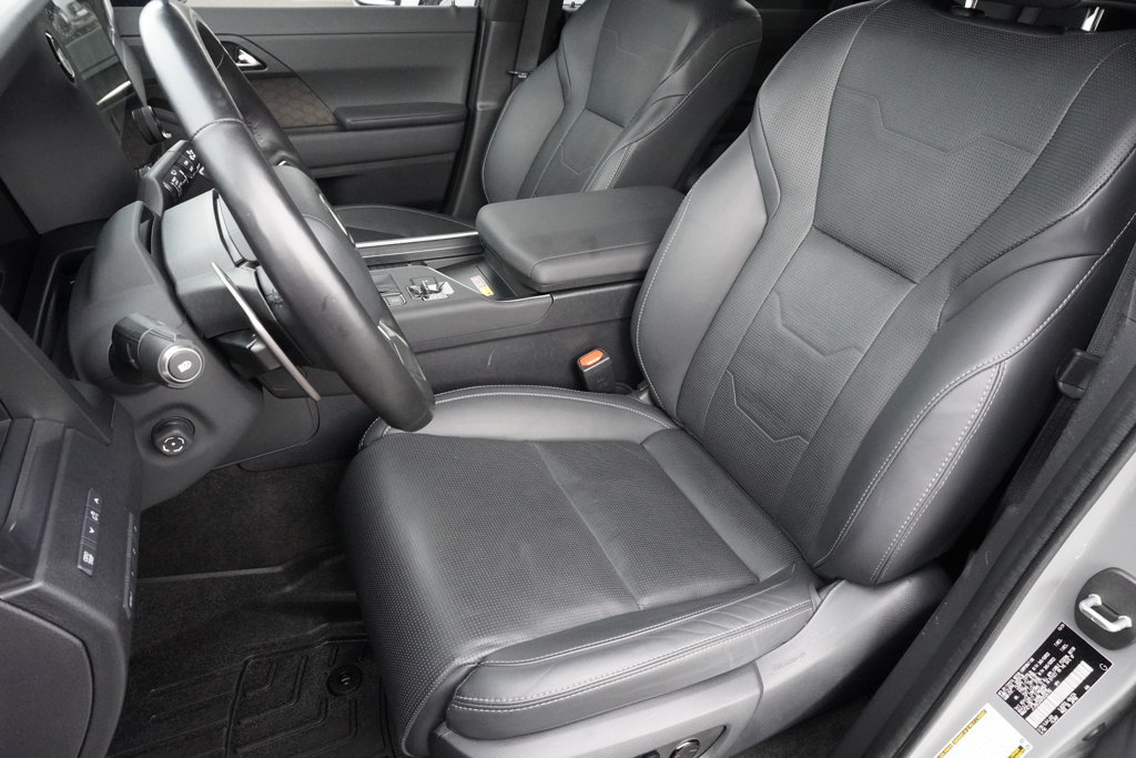 Used 2024 Lexus GX 550 w/ Accessory Package (Z1) AWD/4WD image 20