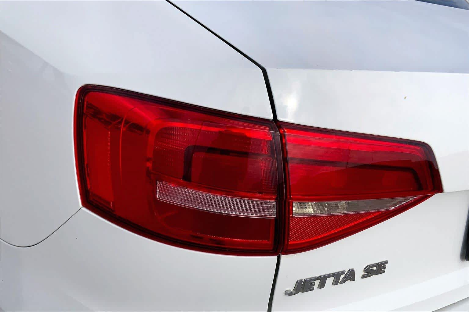 Used 2015 Volkswagen Jetta SE FWD image 27