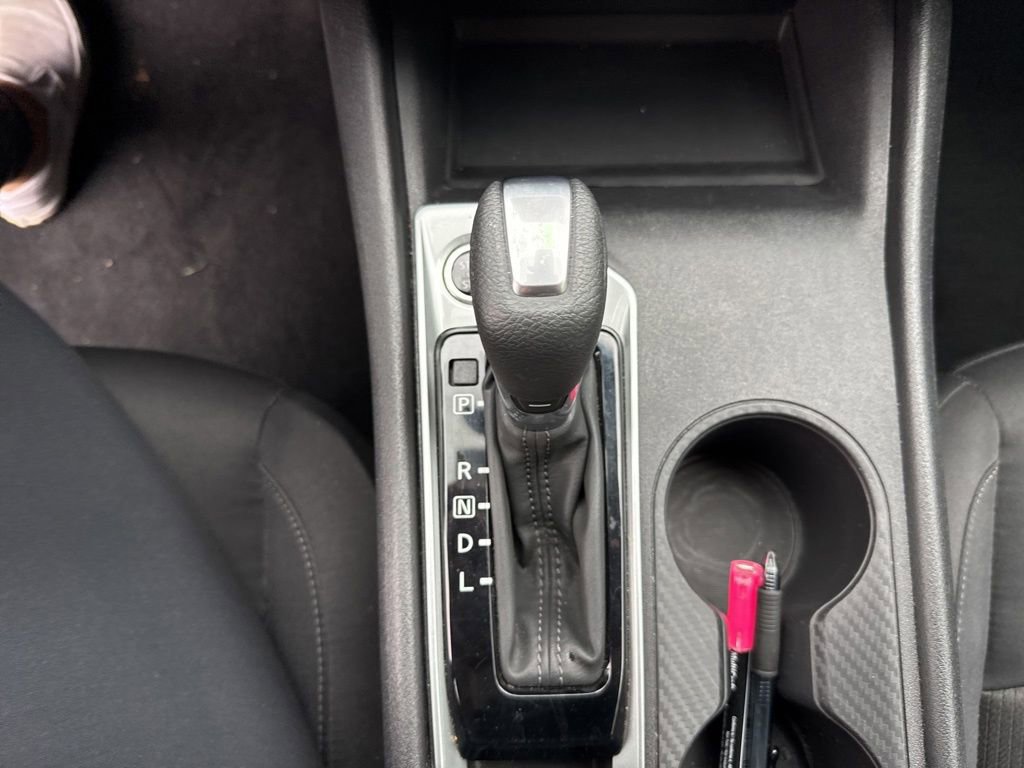 Used 2025 Nissan Altima 2.5 SV FWD image 10