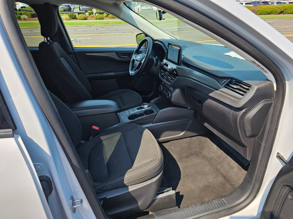 Used 2025 Ford Escape Active AWD/4WD image 12