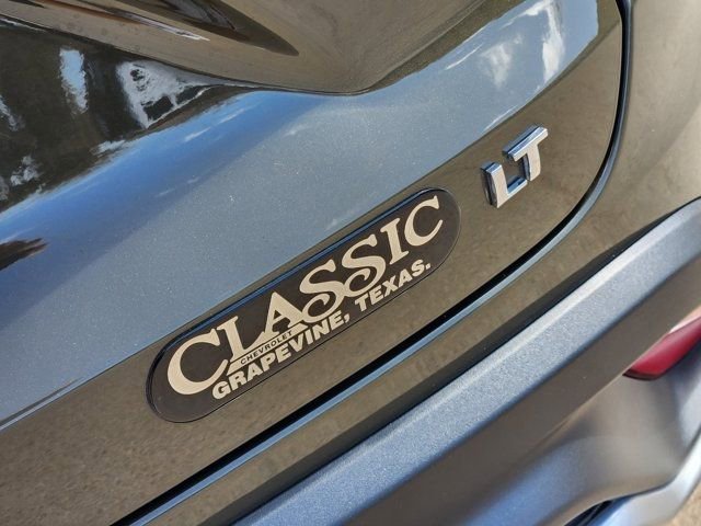 Used 2024 Chevrolet Trax LT w/ Sunroof Package image 9