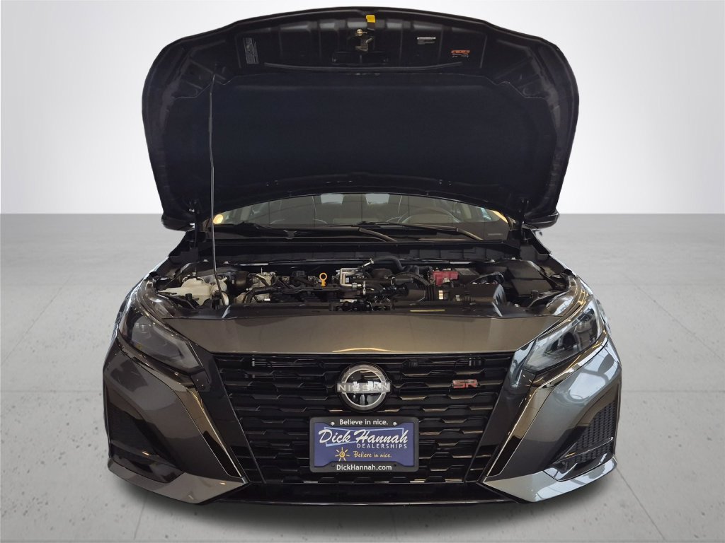 Certified 2025 Nissan Altima 2.5 SR AWD/4WD image 5