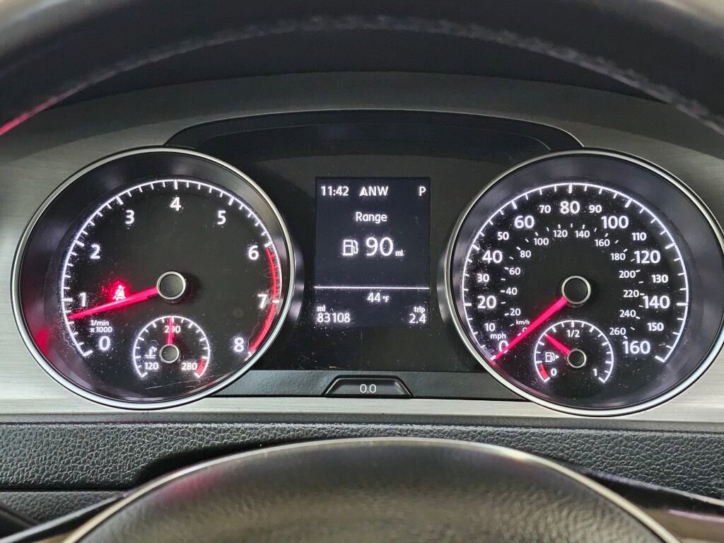 Used 2015 Volkswagen Golf SE FWD image 25