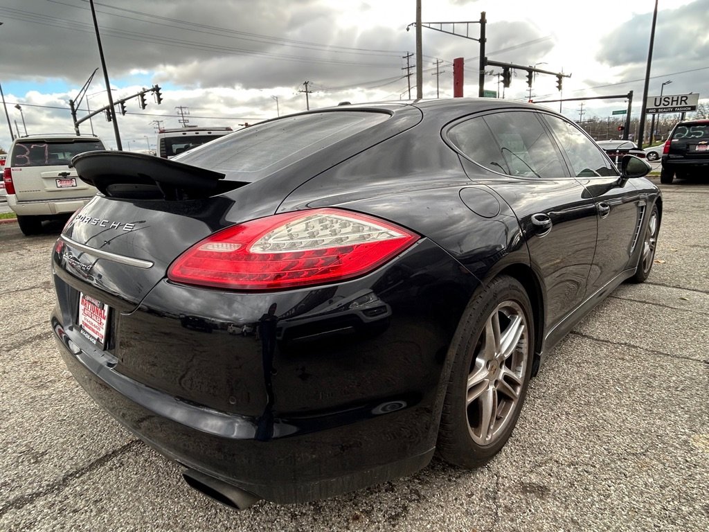 Used 2013 Porsche Panamera 4 image 5