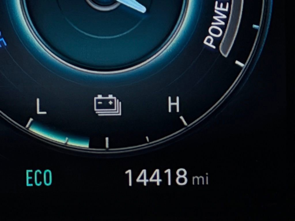 Used 2024 Hyundai Tucson Limited image 16