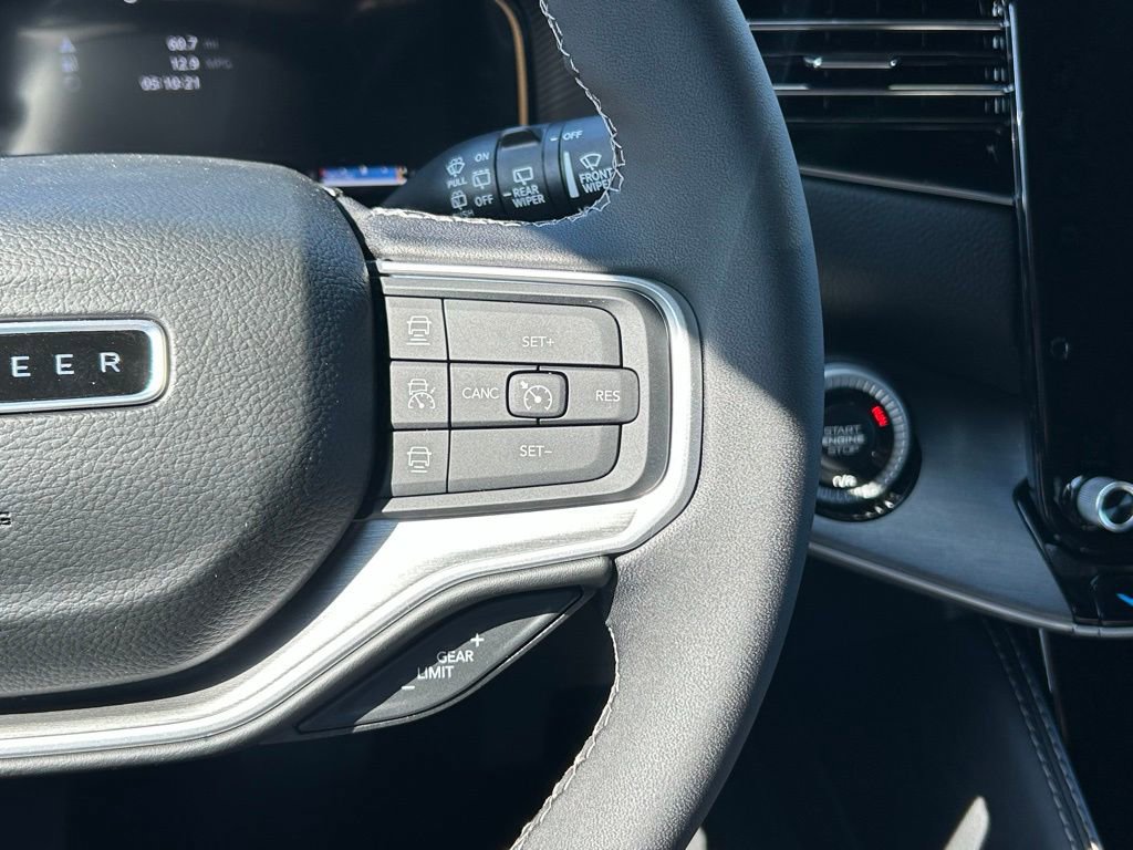 New 2025 Jeep Wagoneer L Series II w/ Premium Group I image 49